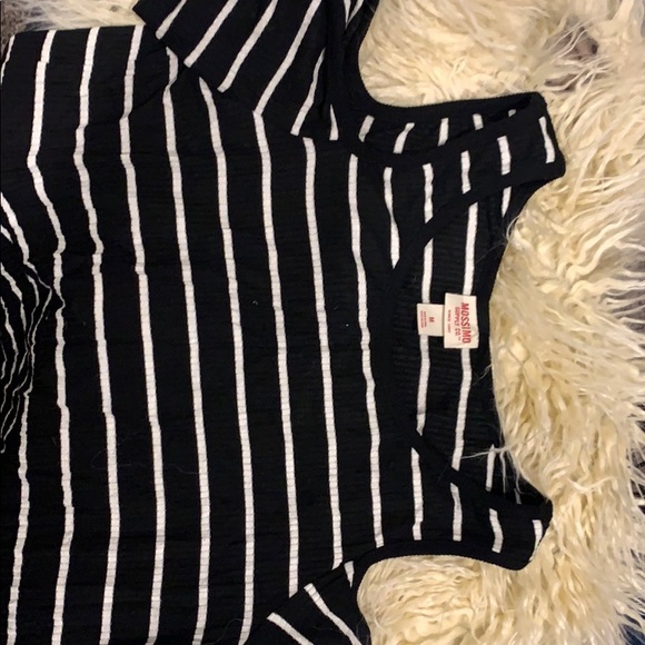 🎉ribbed cold shoulder top!🎉 - Picture 3 of 3